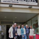 Aurélie Ferrier et l'équipe de Cannes Cinéphiles avec Martin Deus Grand prix Cannes écrans  juniors