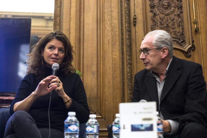 Maylis de Kerangal, auteure, et Gérard Camy (président de Cannes Cinéma) lors de sa table ronde à la Médiathèque Noaille - RCC 2017 
crédit : Patrice Terraz